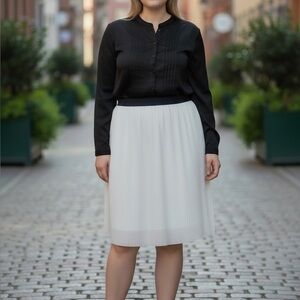 ISAAC MIZRAHI IMNYC Women's Pleated Skirt Size XL Ivory Color New with Tags New